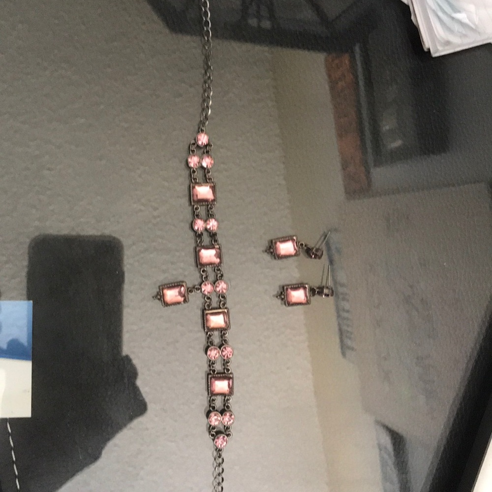 Choker with matching earrings